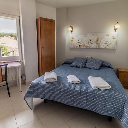 Hostal - Restaurante La Buena Villa By Vivere Stays Villalonquéjar Exteriér fotografie