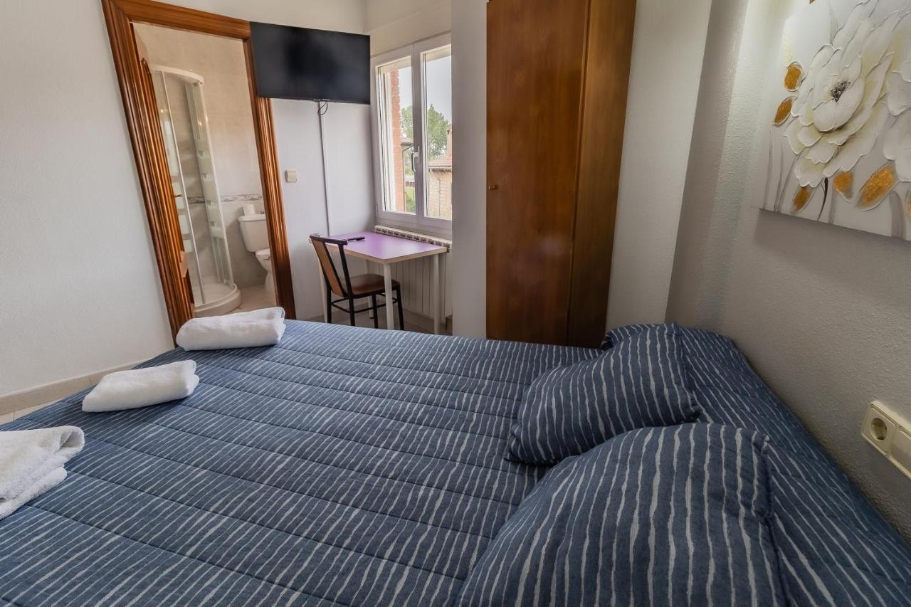 Hostal - Restaurante La Buena Villa By Vivere Stays Villalonquéjar Exteriér fotografie